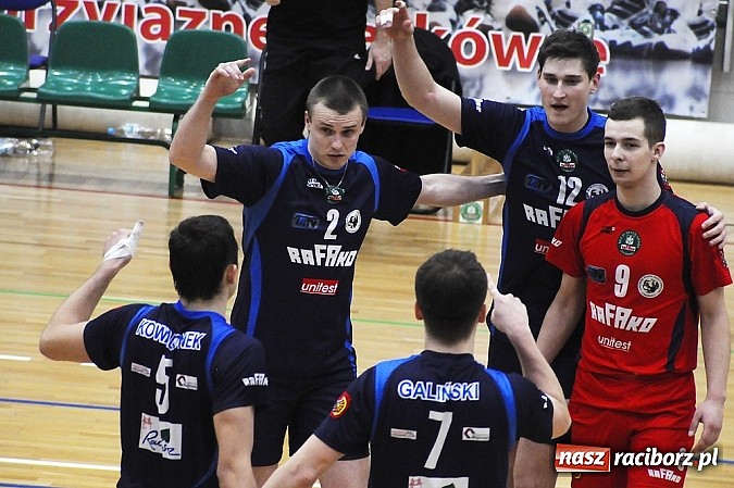 Zdjęcie w galerii na portalu naszraciborz.pl: Porażka naszych siatkarzy z Victorią Wałbrzych wiadomości z regionu