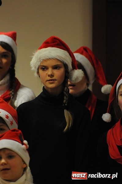 Zdjęcie w galerii na portalu naszraciborz.pl: Radosne koncertowanie na raciborskim zamku wiadomości z regionu