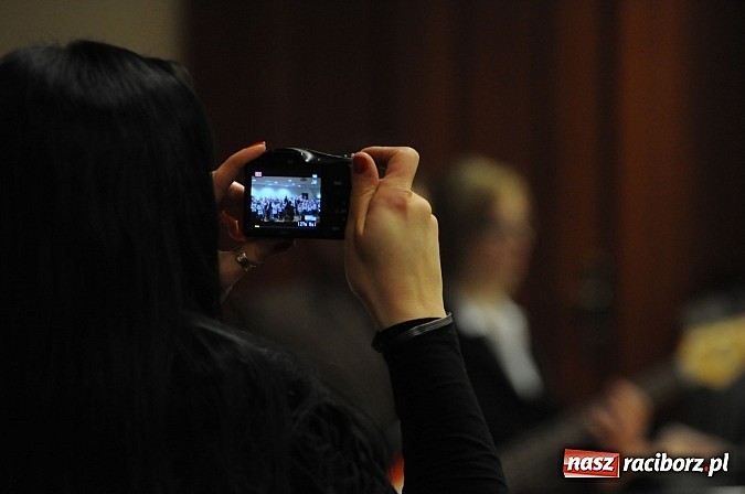 Zdjęcie w galerii na portalu naszraciborz.pl: Radosne koncertowanie na raciborskim zamku wiadomości z regionu