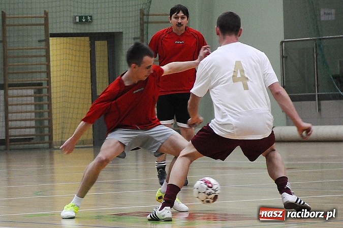 Zdjęcie w galerii na portalu naszraciborz.pl: HLPN: Canarinhos prowadzą w grupie mistrzowskiej wiadomości z regionu