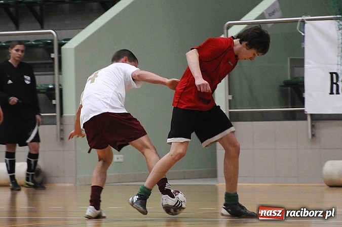 Zdjęcie w galerii na portalu naszraciborz.pl: HLPN: Canarinhos prowadzą w grupie mistrzowskiej wiadomości z regionu