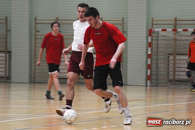 Zdjęcie w galerii na portalu naszraciborz.pl: HLPN: Canarinhos prowadzą w grupie mistrzowskiej wiadomości z regionu