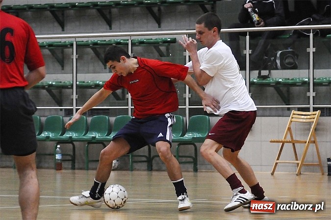 Zdjęcie w galerii na portalu naszraciborz.pl: HLPN: Canarinhos prowadzą w grupie mistrzowskiej wiadomości z regionu