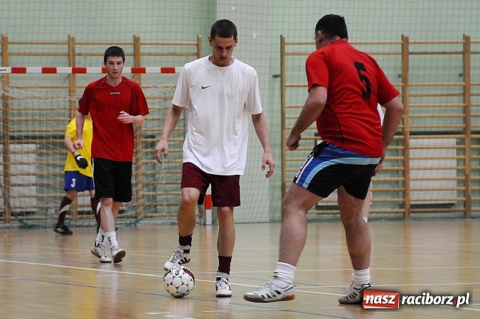 Zdjęcie w galerii na portalu naszraciborz.pl: HLPN: Canarinhos prowadzą w grupie mistrzowskiej wiadomości z regionu