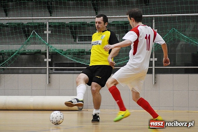 Zdjęcie w galerii na portalu naszraciborz.pl: HLPN: Canarinhos prowadzą w grupie mistrzowskiej wiadomości z regionu