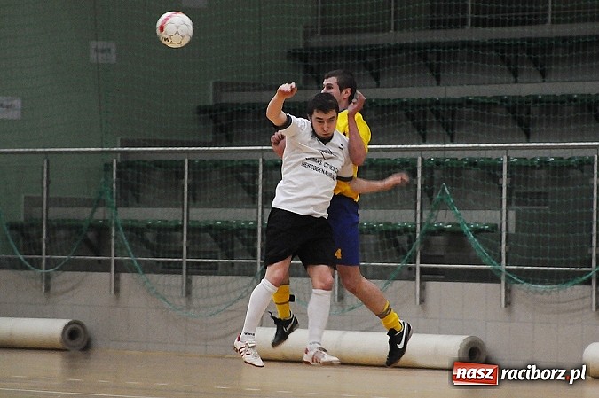 Zdjęcie w galerii na portalu naszraciborz.pl: HLPN: Canarinhos prowadzą w grupie mistrzowskiej wiadomości z regionu