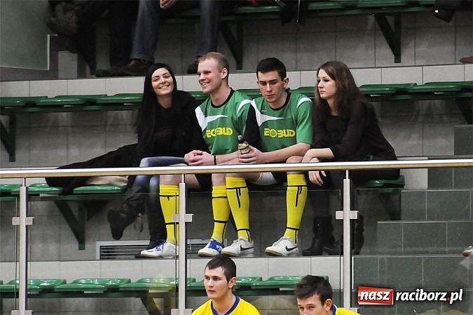 Zdjęcie w galerii na portalu naszraciborz.pl: HLPN: Canarinhos prowadzą w grupie mistrzowskiej wiadomości z regionu