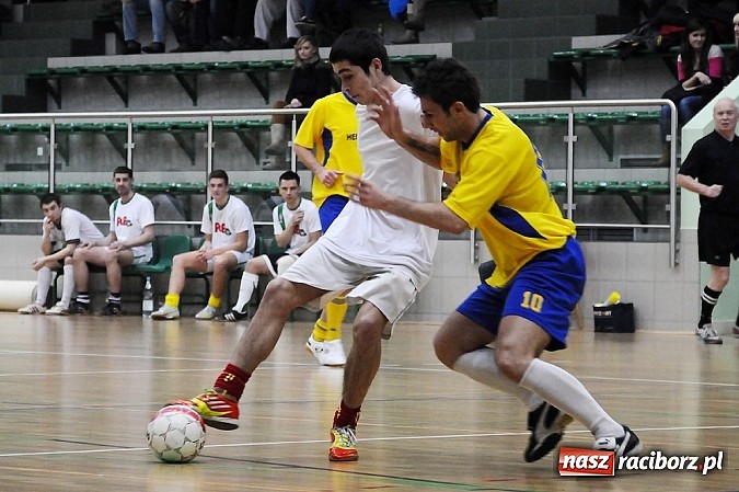 Zdjęcie w galerii na portalu naszraciborz.pl: HLPN: Canarinhos prowadzą w grupie mistrzowskiej wiadomości z regionu