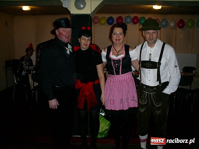 Zdjęcie w galerii na portalu naszraciborz.pl: Plejada przebierańców na balu UKS Krzanowice wiadomości z regionu