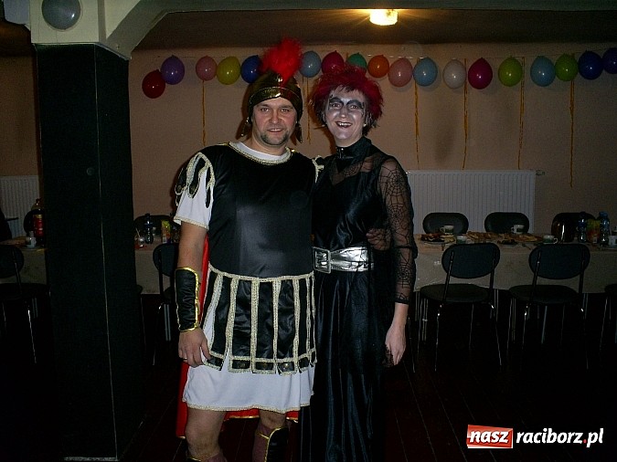 Zdjęcie w galerii na portalu naszraciborz.pl: Plejada przebierańców na balu UKS Krzanowice wiadomości z regionu