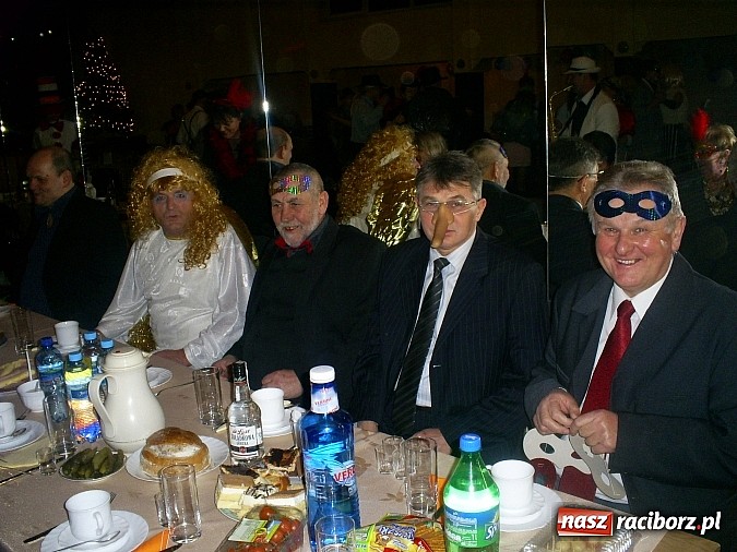 Zdjęcie w galerii na portalu naszraciborz.pl: Plejada przebierańców na balu UKS Krzanowice wiadomości z regionu