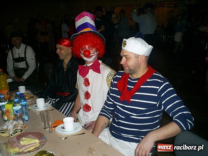 Zdjęcie w galerii na portalu naszraciborz.pl: Plejada przebierańców na balu UKS Krzanowice wiadomości z regionu