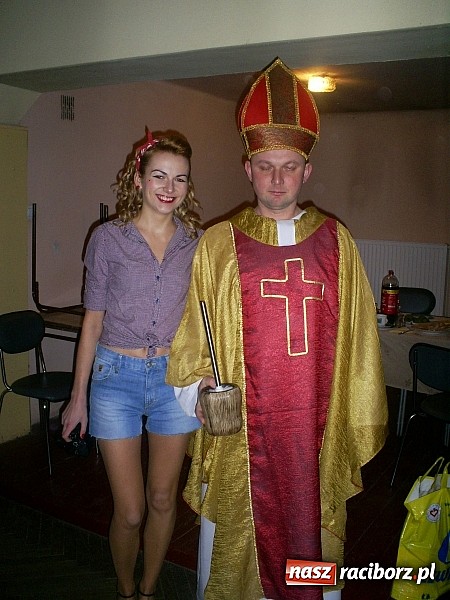 Zdjęcie w galerii na portalu naszraciborz.pl: Plejada przebierańców na balu UKS Krzanowice wiadomości z regionu