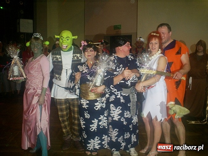 Zdjęcie w galerii na portalu naszraciborz.pl: Plejada przebierańców na balu UKS Krzanowice wiadomości z regionu