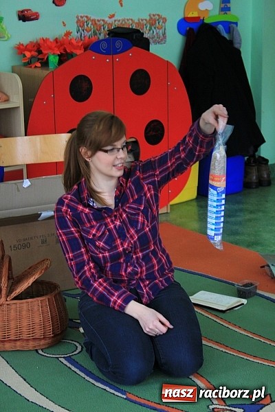 Zdjęcie w galerii na portalu naszraciborz.pl: Jak dokarmiać ptaki zimą? wiadomości z regionu