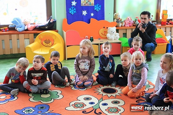 Zdjęcie w galerii na portalu naszraciborz.pl: Jak dokarmiać ptaki zimą? wiadomości z regionu