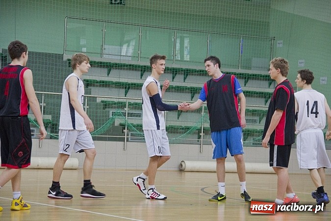 Zdjęcie w galerii na portalu naszraciborz.pl: Ruszyła liga szkolna w koszykówce wiadomości z regionu