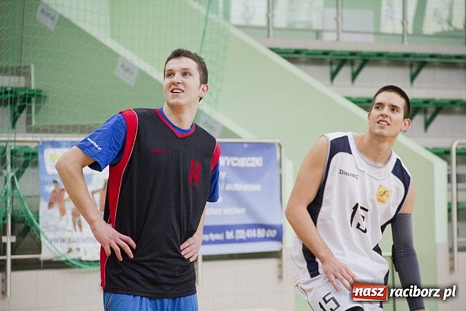 Zdjęcie w galerii na portalu naszraciborz.pl: Ruszyła liga szkolna w koszykówce wiadomości z regionu