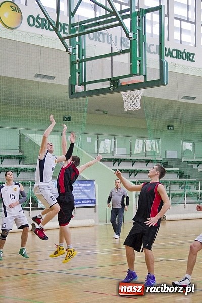 Zdjęcie w galerii na portalu naszraciborz.pl: Ruszyła liga szkolna w koszykówce wiadomości z regionu