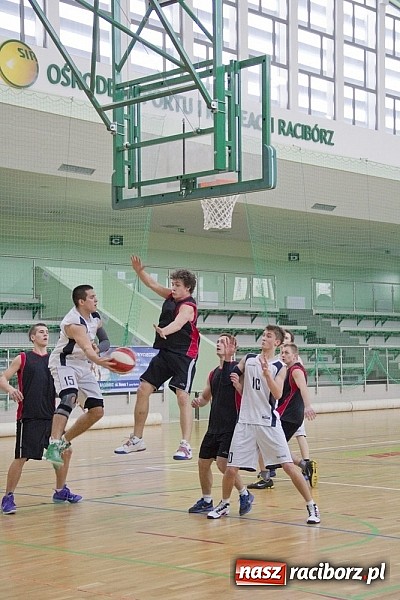 Zdjęcie w galerii na portalu naszraciborz.pl: Ruszyła liga szkolna w koszykówce wiadomości z regionu
