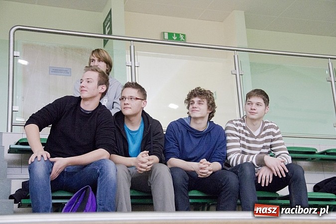 Zdjęcie w galerii na portalu naszraciborz.pl: Ruszyła liga szkolna w koszykówce wiadomości z regionu