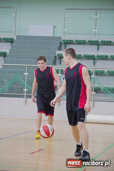 Zdjęcie w galerii na portalu naszraciborz.pl: Ruszyła liga szkolna w koszykówce wiadomości z regionu