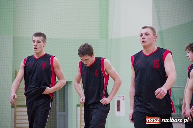 Zdjęcie w galerii na portalu naszraciborz.pl: Ruszyła liga szkolna w koszykówce wiadomości z regionu