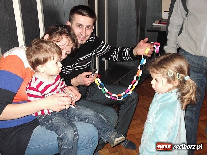 Zdjęcie w galerii na portalu naszraciborz.pl: Witaminowa zima z bańkami i bałwanem w Fiku-miku wiadomości z regionu