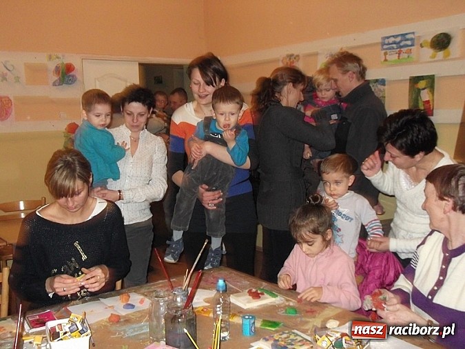 Zdjęcie w galerii na portalu naszraciborz.pl: Witaminowa zima z bańkami i bałwanem w Fiku-miku wiadomości z regionu