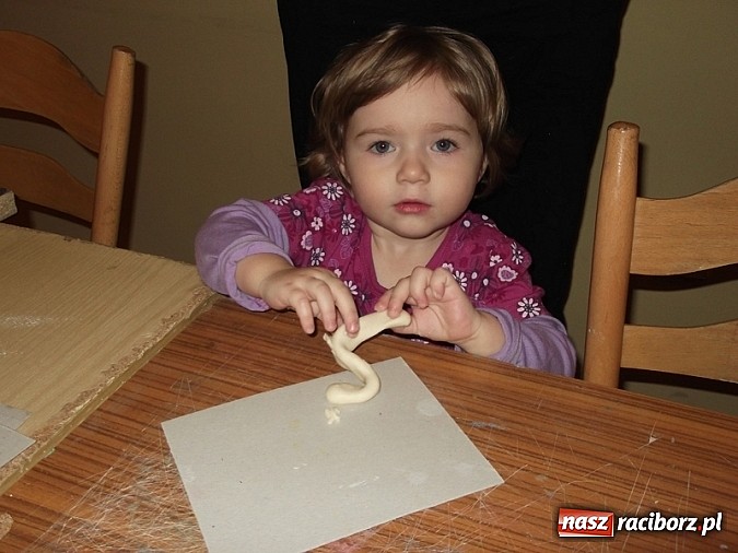 Zdjęcie w galerii na portalu naszraciborz.pl: Witaminowa zima z bańkami i bałwanem w Fiku-miku wiadomości z regionu