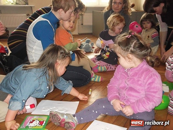 Zdjęcie w galerii na portalu naszraciborz.pl: Witaminowa zima z bańkami i bałwanem w Fiku-miku wiadomości z regionu