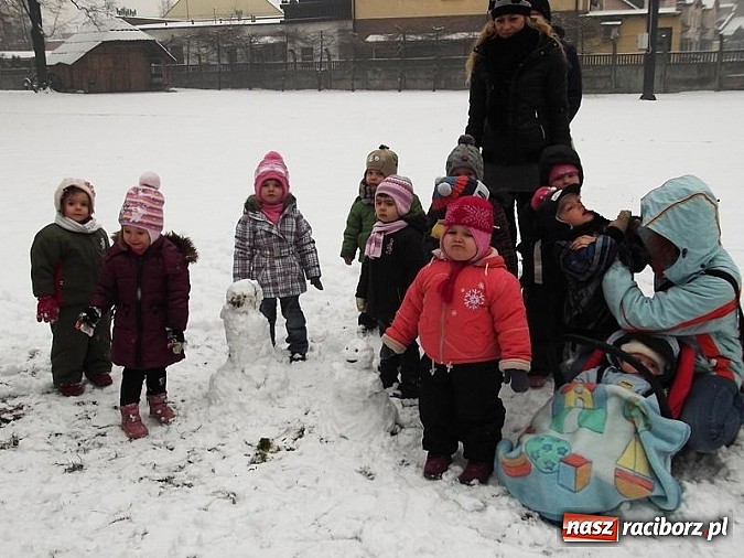 Zdjęcie w galerii na portalu naszraciborz.pl: Witaminowa zima z bańkami i bałwanem w Fiku-miku wiadomości z regionu