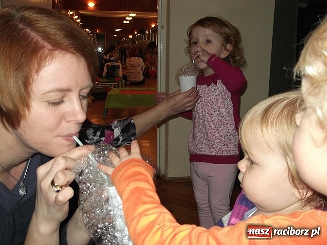 Zdjęcie w galerii na portalu naszraciborz.pl: Witaminowa zima z bańkami i bałwanem w Fiku-miku wiadomości z regionu