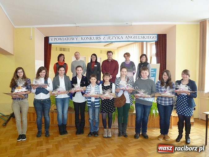 Zdjęcie w galerii na portalu naszraciborz.pl: Najlepsi młodzi angliści w powiecie rywalizowali w Gimnazjum nr 3 wiadomości z regionu
