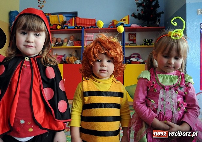 Zdjęcie w galerii na portalu naszraciborz.pl: W Przedszkolu nr 13 odbył się dziś wielki bal wiadomości z regionu