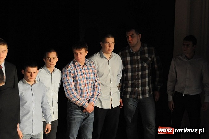 Zdjęcie w galerii na portalu naszraciborz.pl: VI Gala Sportu. Wręczono nagrody i Championy wiadomości z regionu