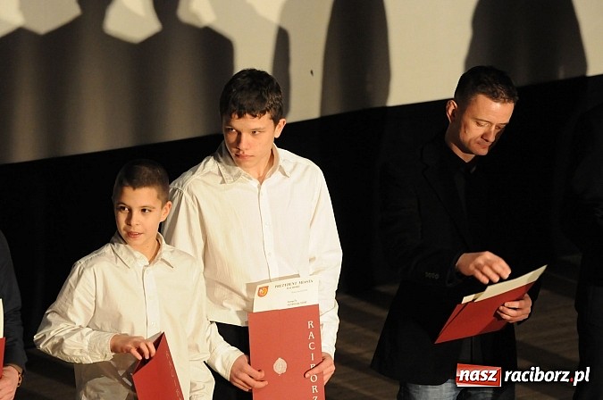 Zdjęcie w galerii na portalu naszraciborz.pl: VI Gala Sportu. Wręczono nagrody i Championy wiadomości z regionu