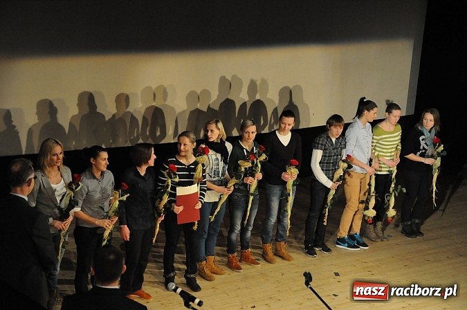 Zdjęcie w galerii na portalu naszraciborz.pl: VI Gala Sportu. Wręczono nagrody i Championy wiadomości z regionu