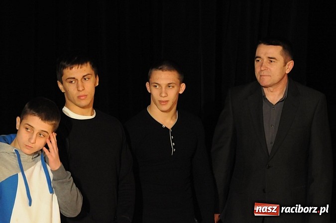 Zdjęcie w galerii na portalu naszraciborz.pl: VI Gala Sportu. Wręczono nagrody i Championy wiadomości z regionu