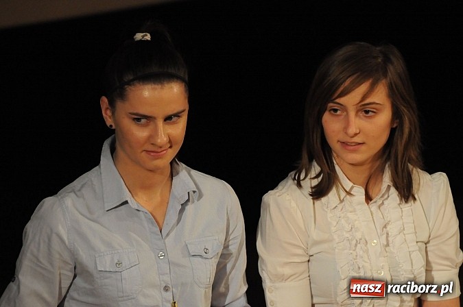 Zdjęcie w galerii na portalu naszraciborz.pl: VI Gala Sportu. Wręczono nagrody i Championy wiadomości z regionu