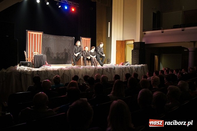 Zdjęcie w galerii na portalu naszraciborz.pl:  Hrabi w Raciborzu. Czasem wywalamy wszystko na twarz wiadomości z regionu