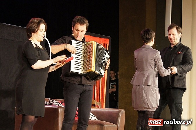 Zdjęcie w galerii na portalu naszraciborz.pl:  Hrabi w Raciborzu. Czasem wywalamy wszystko na twarz wiadomości z regionu