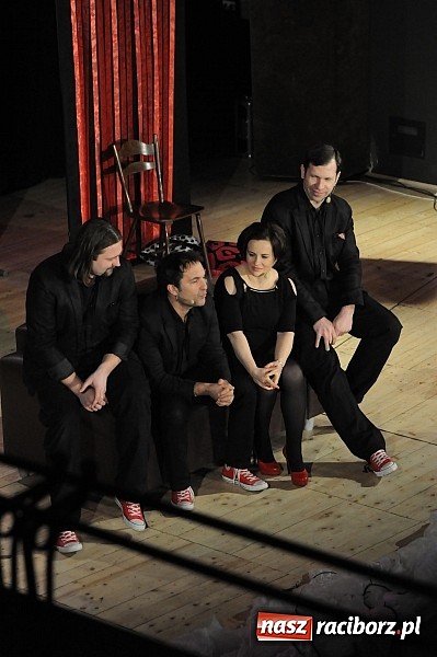 Zdjęcie w galerii na portalu naszraciborz.pl:  Hrabi w Raciborzu. Czasem wywalamy wszystko na twarz wiadomości z regionu