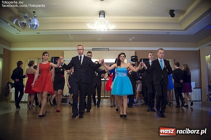 Zdjęcie w galerii na portalu naszraciborz.pl: Maturzyści z Budowlanki bawili się w Bravo wiadomości z regionu