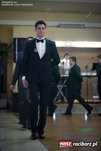 Zdjęcie w galerii na portalu naszraciborz.pl: Maturzyści z Budowlanki bawili się w Bravo wiadomości z regionu