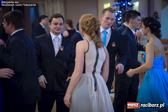 Zdjęcie w galerii na portalu naszraciborz.pl: Maturzyści z Budowlanki bawili się w Bravo wiadomości z regionu