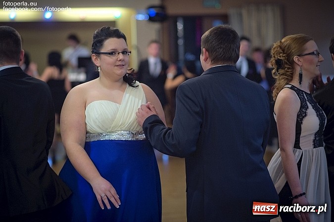 Zdjęcie w galerii na portalu naszraciborz.pl: Maturzyści z Budowlanki bawili się w Bravo wiadomości z regionu