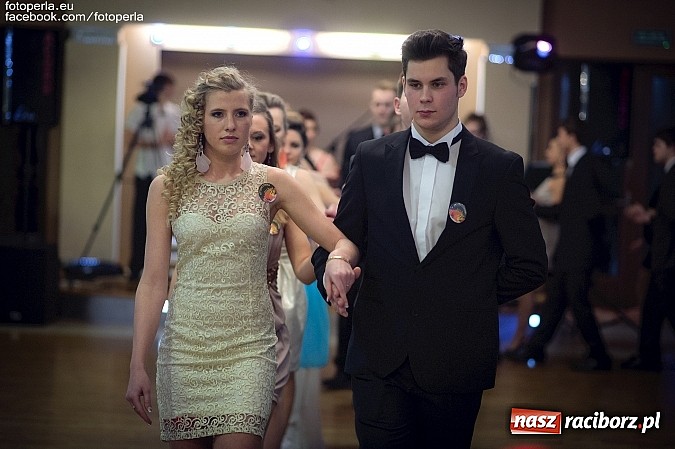 Zdjęcie w galerii na portalu naszraciborz.pl: Maturzyści z Budowlanki bawili się w Bravo wiadomości z regionu