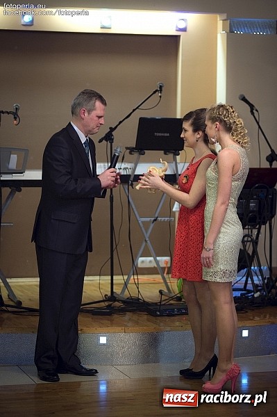 Zdjęcie w galerii na portalu naszraciborz.pl: Maturzyści z Budowlanki bawili się w Bravo wiadomości z regionu