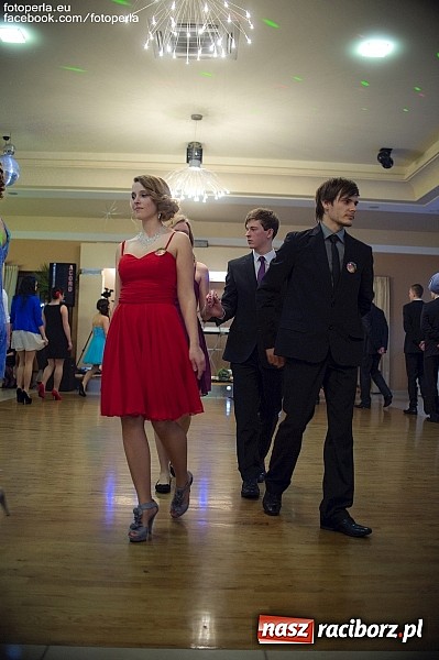 Zdjęcie w galerii na portalu naszraciborz.pl: Maturzyści z Budowlanki bawili się w Bravo wiadomości z regionu